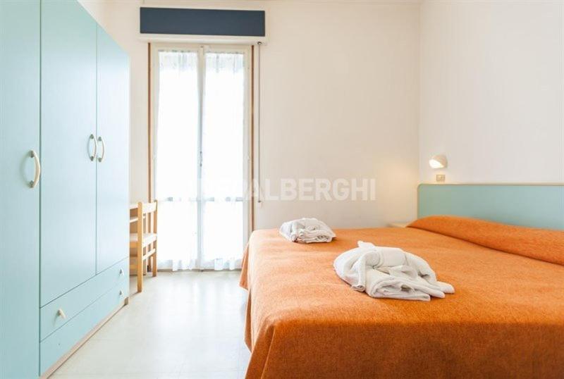 Hotel Paradiso Римини Экстерьер фото