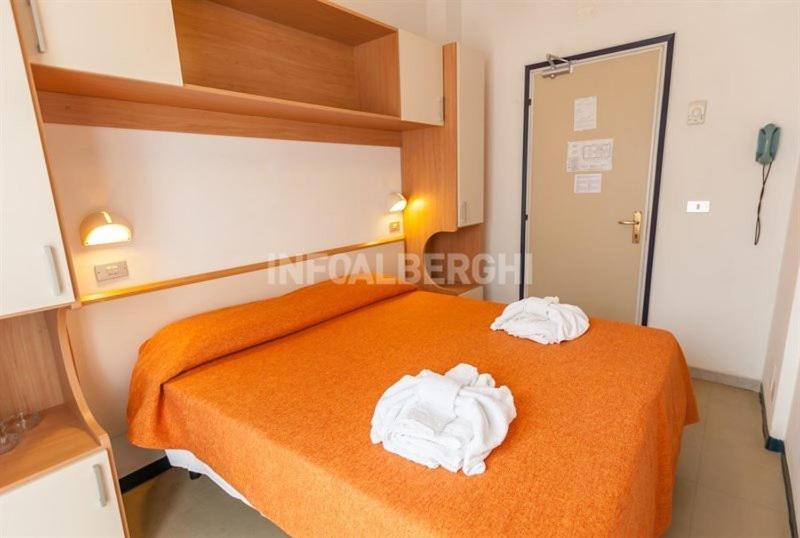 Hotel Paradiso Римини Экстерьер фото