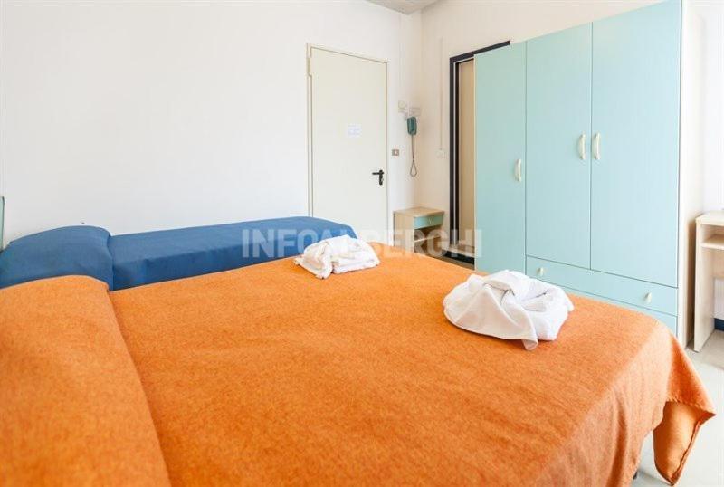 Hotel Paradiso Римини Экстерьер фото