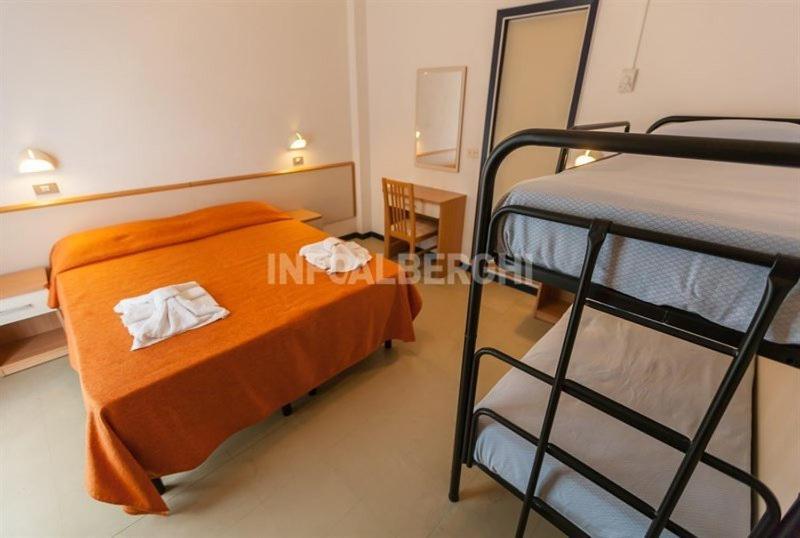 Hotel Paradiso Римини Экстерьер фото