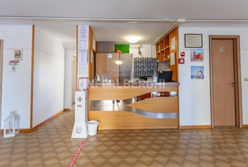 Hotel Paradiso Римини Экстерьер фото