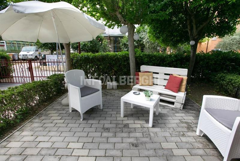 Hotel Paradiso Римини Экстерьер фото